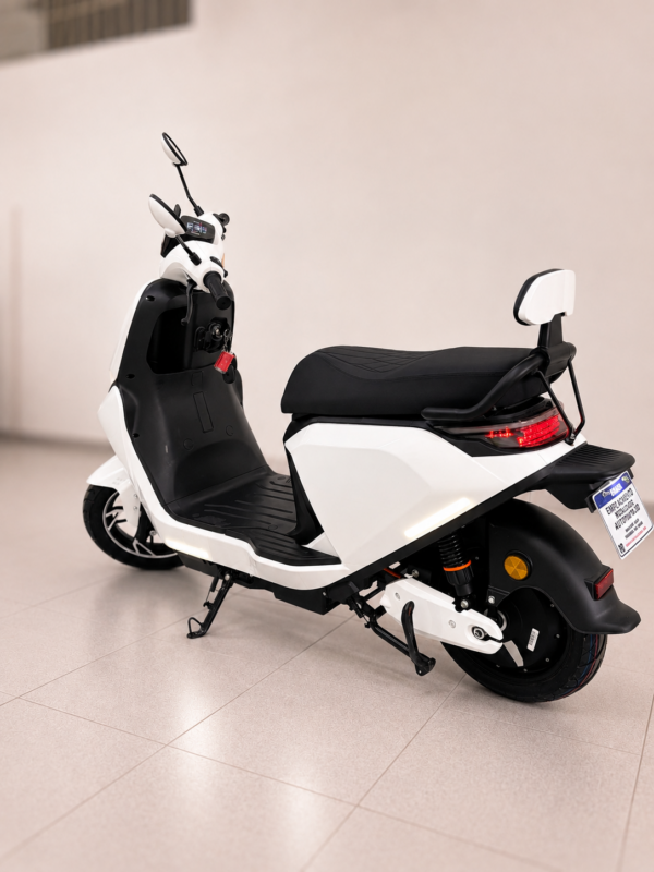 mv-urban-branca-4 Moto Eletrica MV Urban