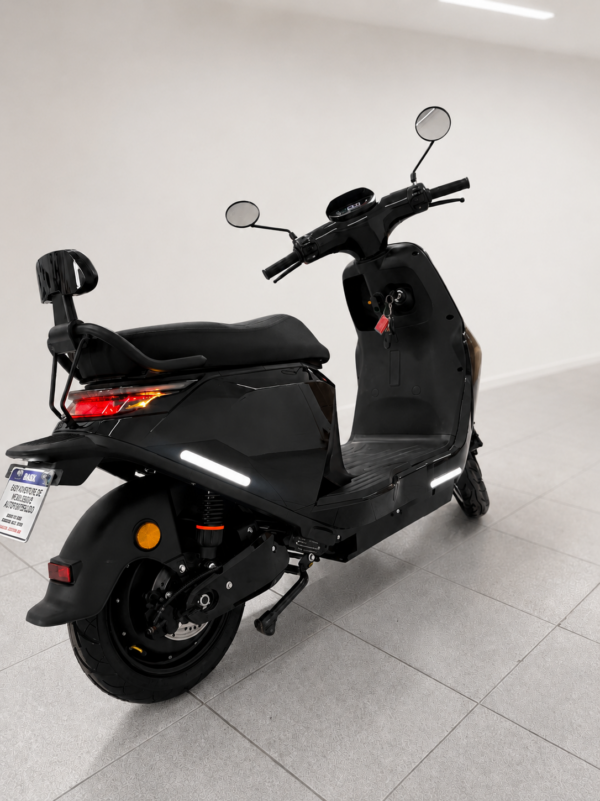mv-urban-preta-5 Moto Eletrica MV Urban